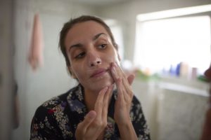 Πώς να απαλλαγείτε από τα μαύρα στίγματα; Οι δικές μου χειροποίητες και φυσικές θεραπείες